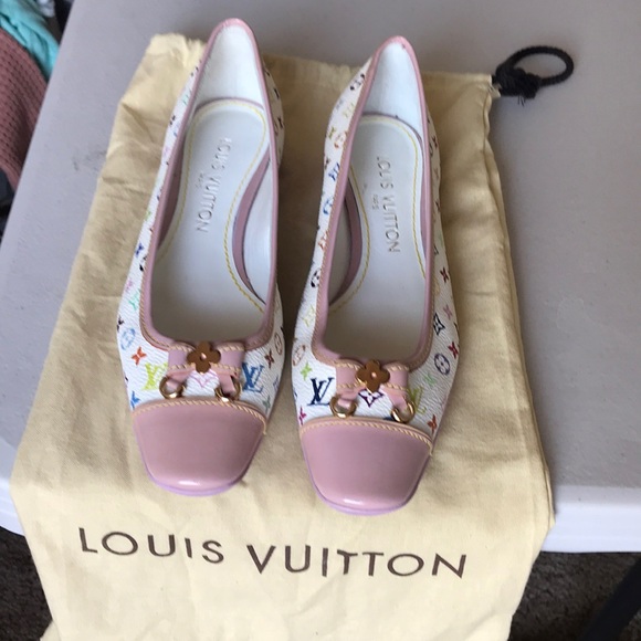 Louis Vuitton Shoes - Authentic Louis Vuitton Shoe